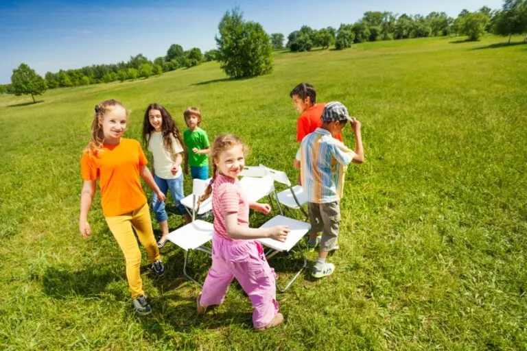 20 Fun Throwing and Catching Games for Preschoolers - OhMyClassroom.com