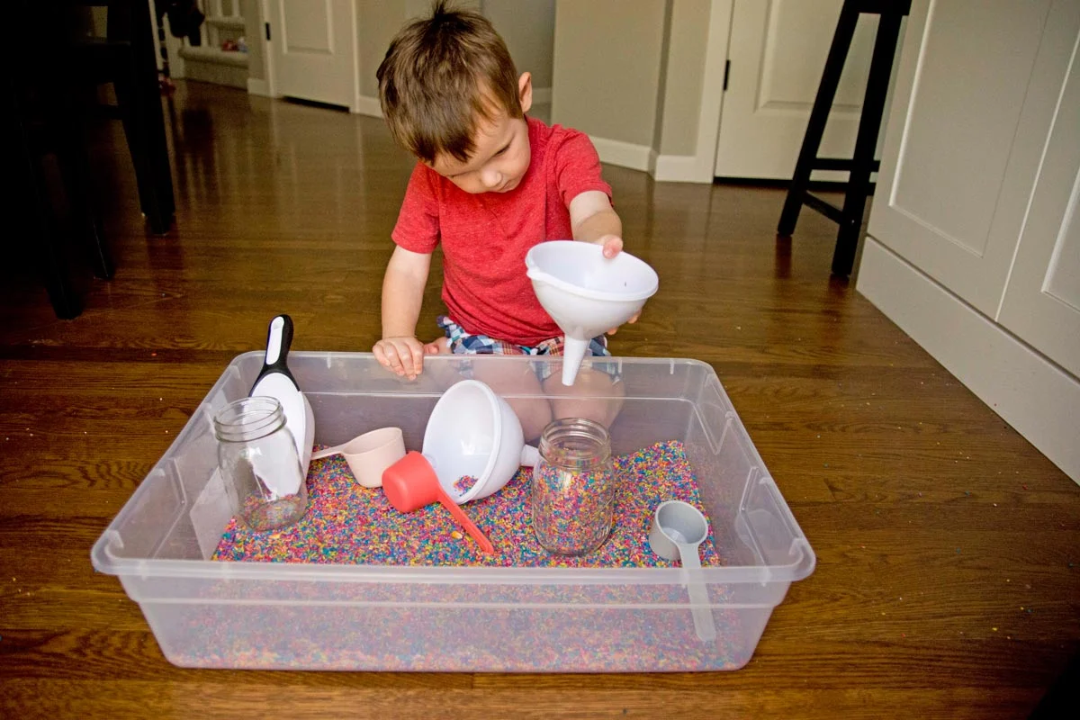 23 Mess Free Activities for Toddlers - OhMyClassroom.com