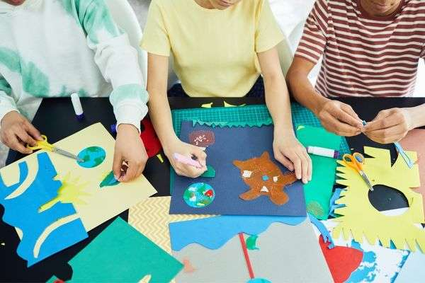 20 Amazing Large Group Activities For Preschoolers - OhMyClassroom.com