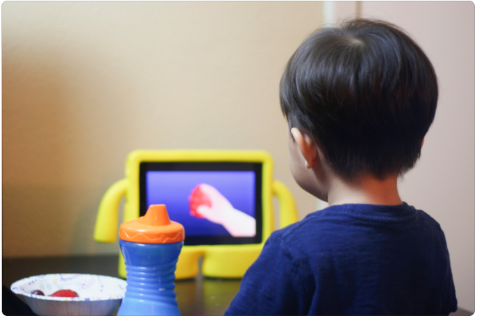 30 Screen Free Activities for Toddlers