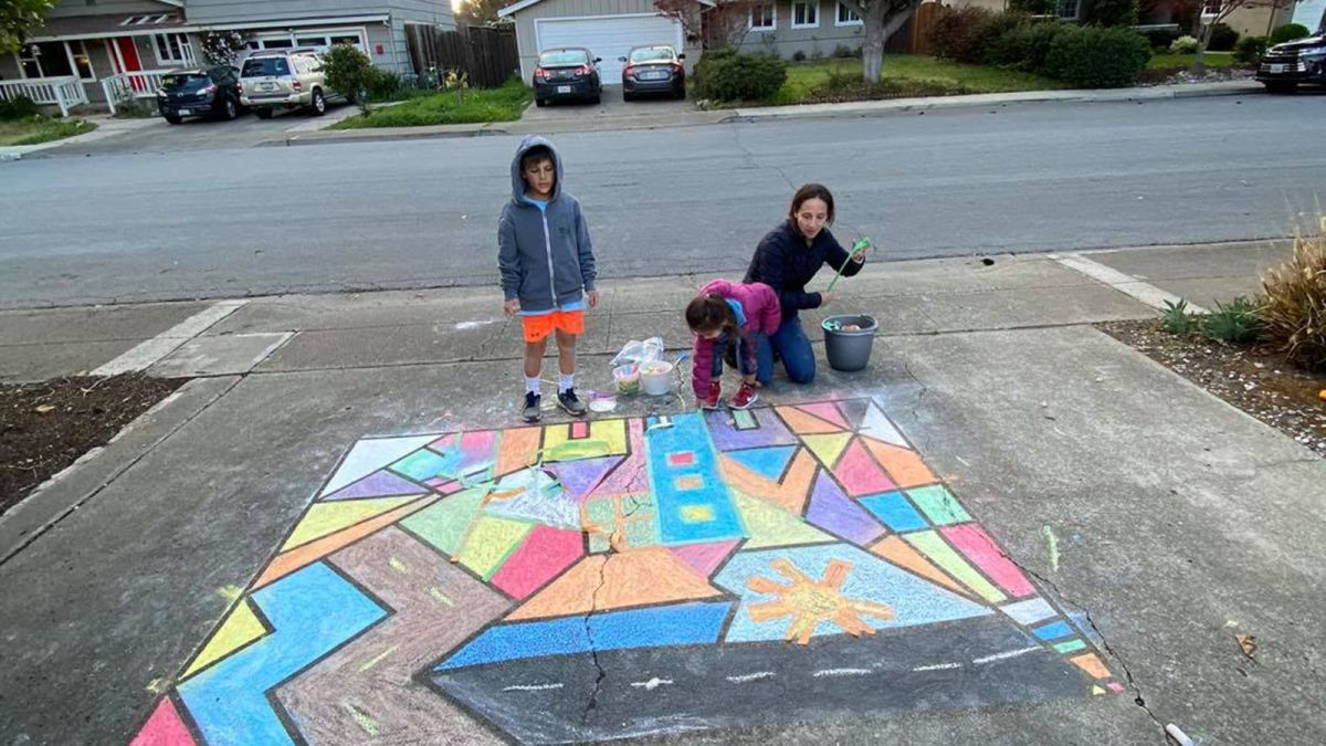 22 Fun Sidewalk Chalk Ideas for Kids - OhMyClassroom.com