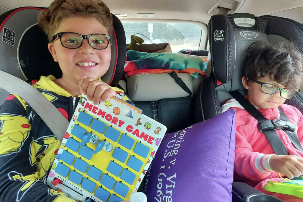 24 Fun Travel Games for Kids