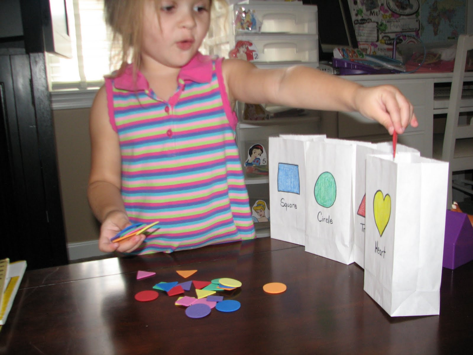 23-fun-paper-bag-activities-for-kids-ohmyclassroom