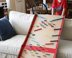 25 Rubber Band Crafts for Kids - OhMyClassroom.com