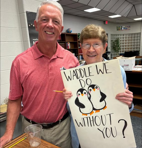 Teacher Breaks World Record For Teaching at the Same School for More Than 60 Years 6 Glenda Akin in her classroom at Westmoreland High School during her record-breaking career