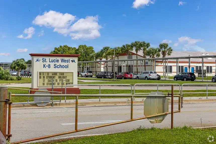 Florida Teacher Fired for Giving Zeros — And Left a Message Her Students Will Never Forget 2 West Gate K-8 School in Port St. Lucie, Florida