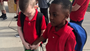 He Saw a Classmate Crying on the First Day of School. What He Did Next Melted Hearts
